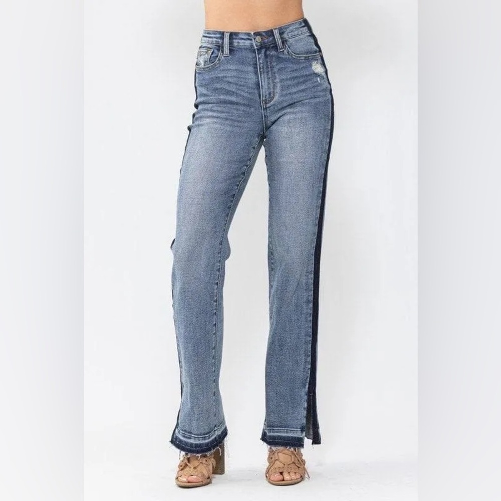 Judy Blue Distressed Flare Jeans in Classic Blue
